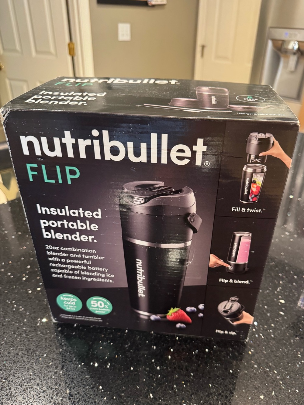 Never used - Nutribullet FLIP Insulated Portable Blender - Black